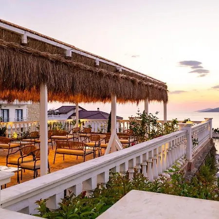 Keljani Hotel *