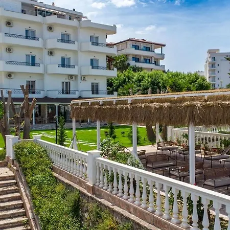 Keljani Hotel *