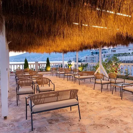 Keljani Hotel *